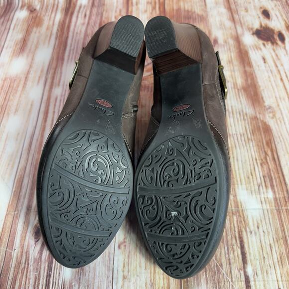 Clarks Size 10 Brown Leather Ankle Booties Side Zip Buckle Block Heel Boot Shoes - Picture 8 of 10